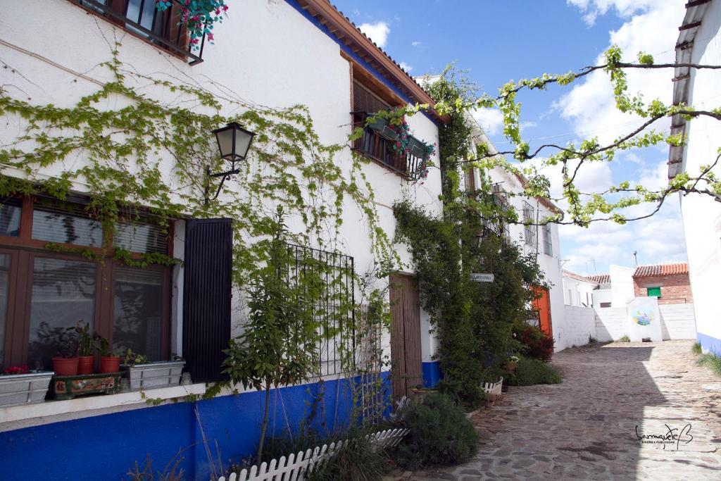 Отель La Casona Del Abuelo Parra Вильянуэва-де-лос-Инфантес Экстерьер фото