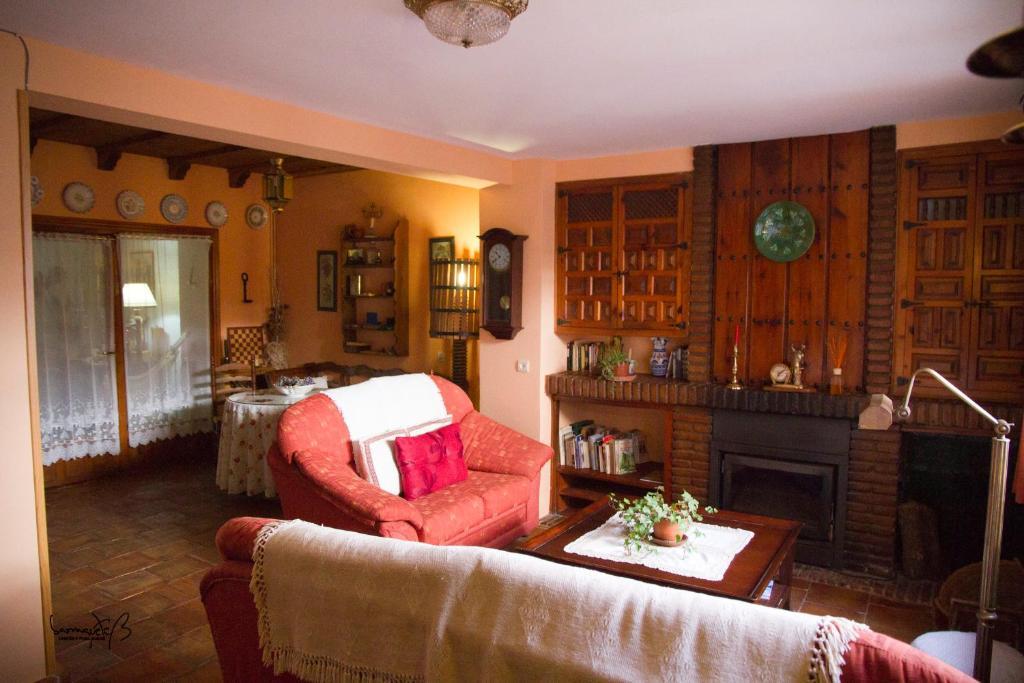Отель La Casona Del Abuelo Parra Вильянуэва-де-лос-Инфантес Экстерьер фото