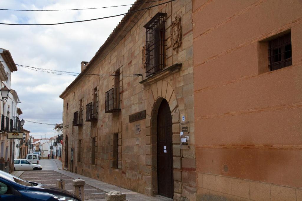 Отель La Casona Del Abuelo Parra Вильянуэва-де-лос-Инфантес Экстерьер фото