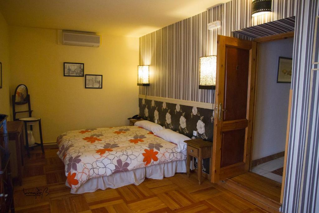 Отель La Casona Del Abuelo Parra Вильянуэва-де-лос-Инфантес Номер фото